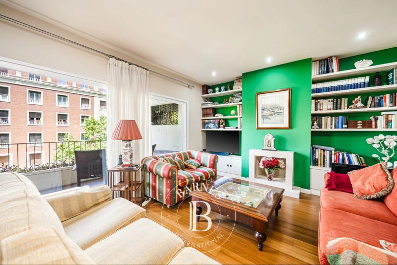 For Sale Apartment | Madrid - picture 2