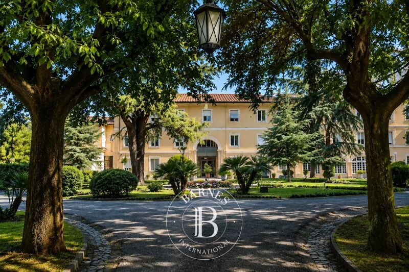 For Sale Apartment | Roma - picture 1
