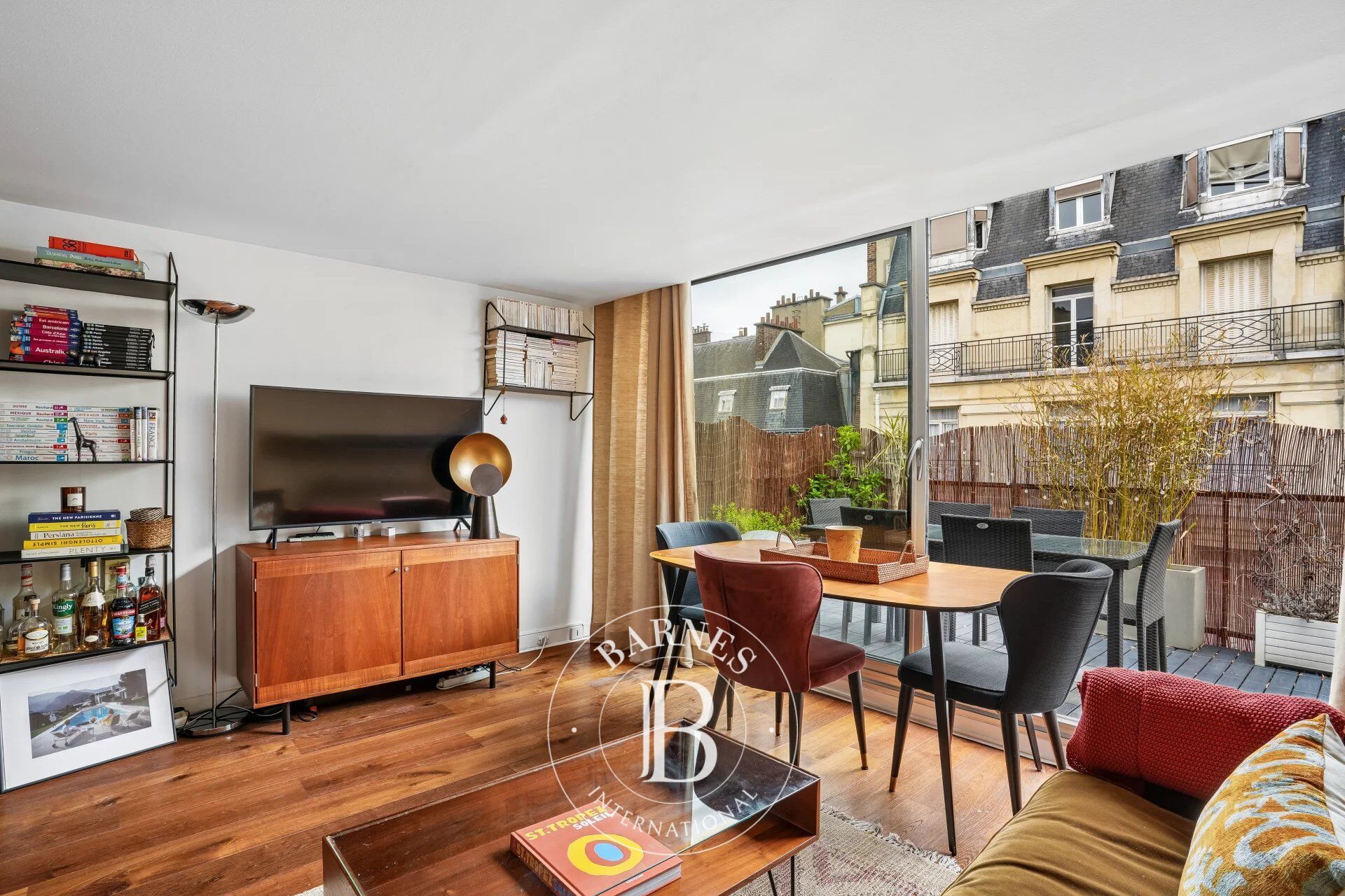 Paris 16th – Faisanderie/Foch – Duplex Apartment – Terraces – Eiffel Tower View - Parking spot - picture 1