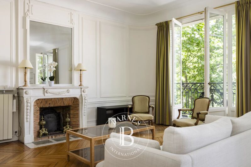 For Sale Apartment | Neuilly-sur-Seine - picture 2