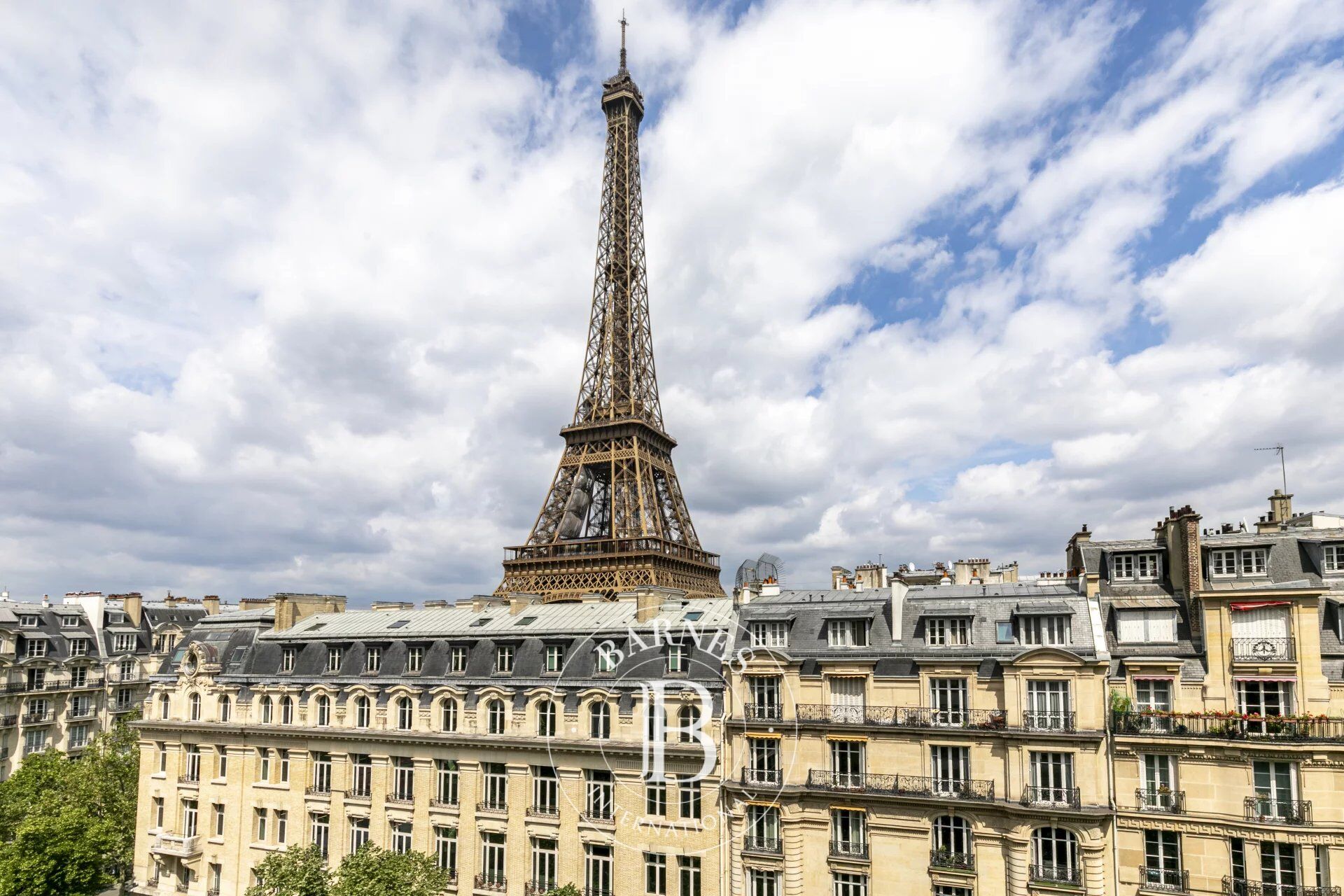 PARIS 15- VENTE APPARTEMENT D'EXCEPTION - VUE TOUR EIFFEL - BALCONS - 3 CHAMBRES Paris 15 - Suffren - picture 1