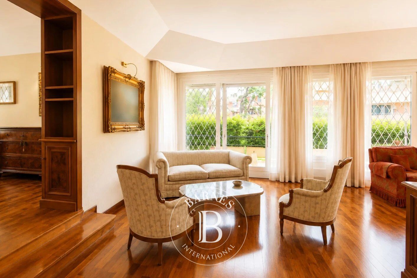 Prestigious apartment in the Farnesina area - picture 2