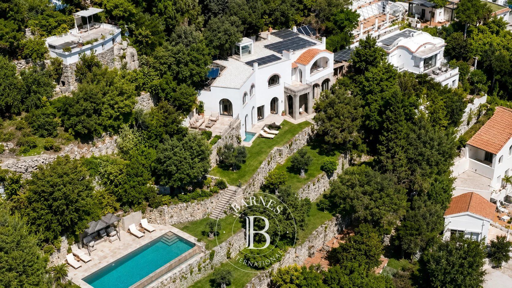 Villa trophy a Capri con piscina, parco e cappella privata - picture 1