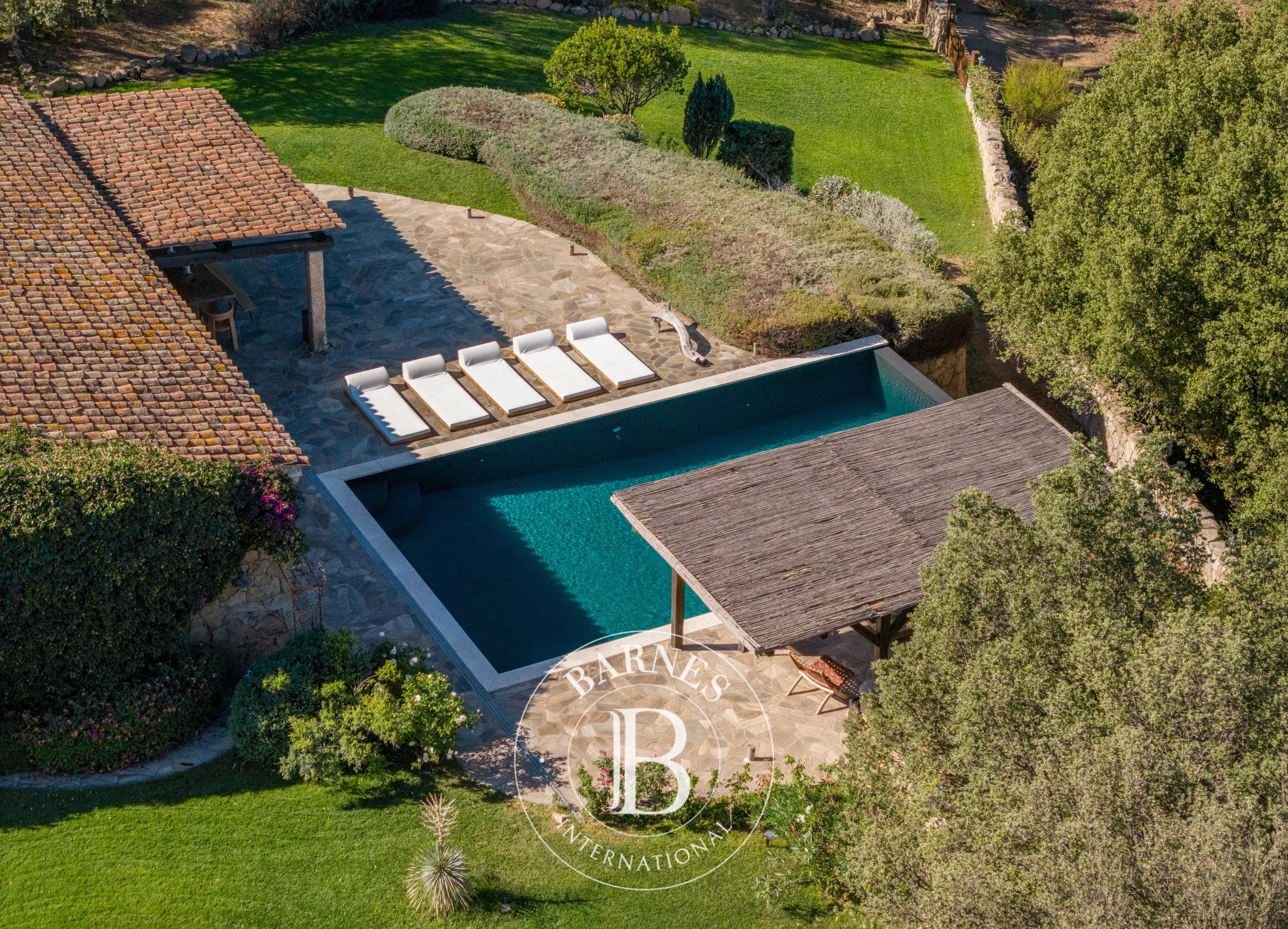 Villa Luogosanto - picture 2