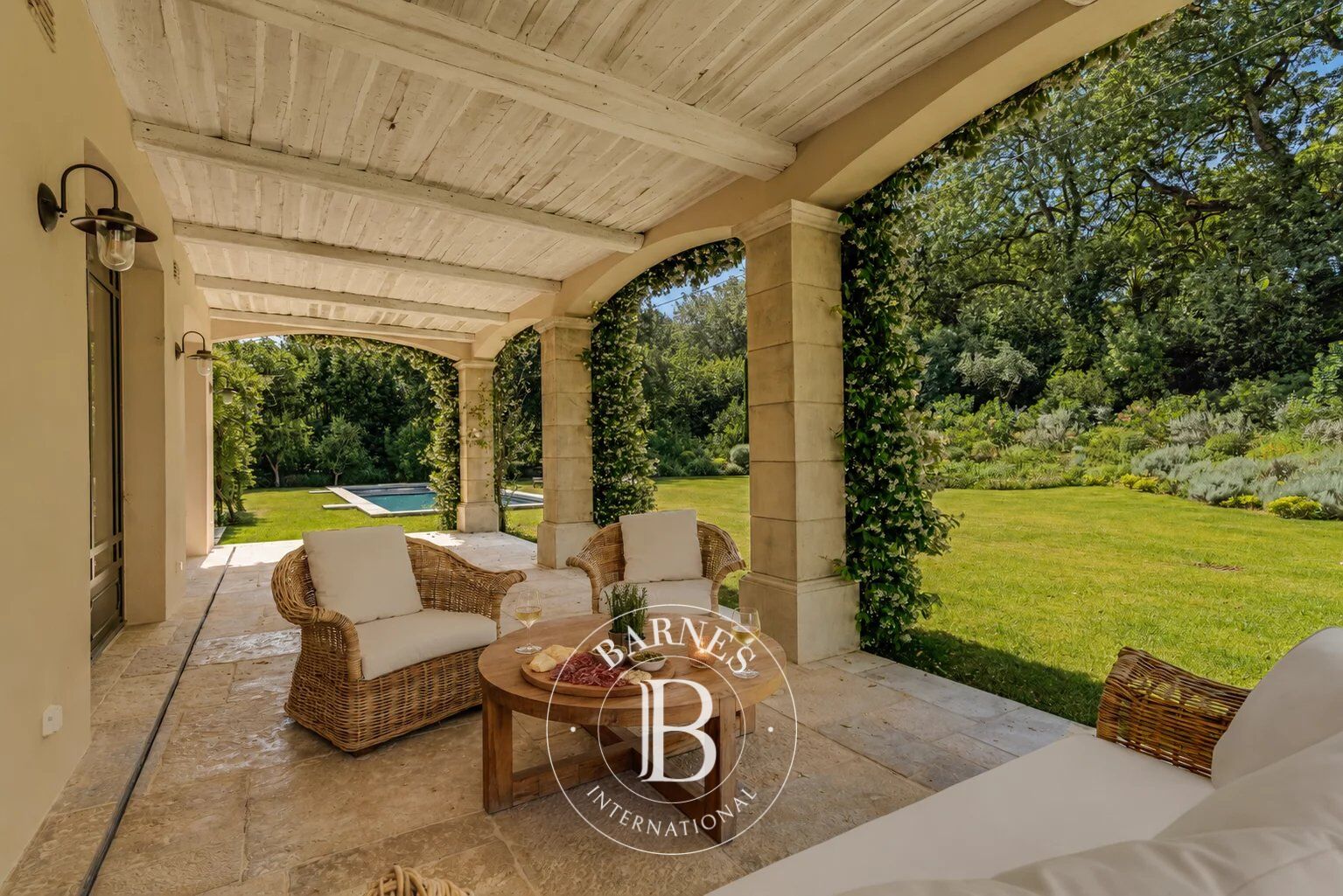 SAINT-TROPEZ – 2 VILLAS – SWIMMING POOLS – CLOSE TO THE BEACHES AND TOWN CENTER - picture 3