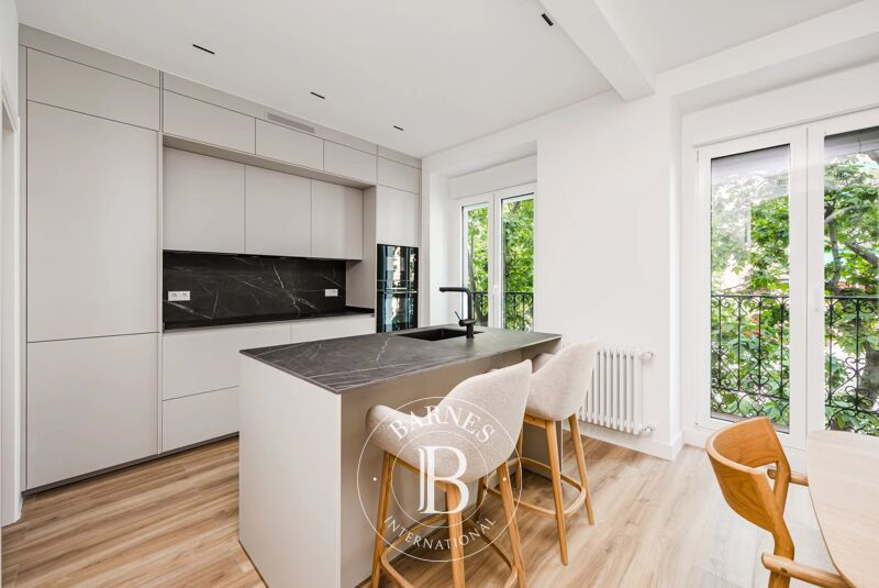 For Sale Apartment | Madrid - picture 2