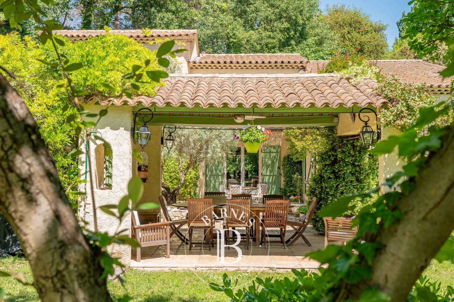 PROCHE D’AIX-EN-PROVENCE - MAISON - 4 CHAMBRES - BUREAU - MAISON DE GARDIEN - PISCINE - POOL HOUSE - picture 3