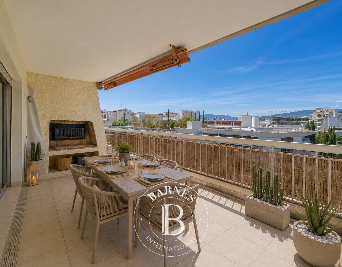 CANNES - BANANA - TOP FLOOR - 3 BEDROOMS - TERRACE 137m²- PARKING - picture 2