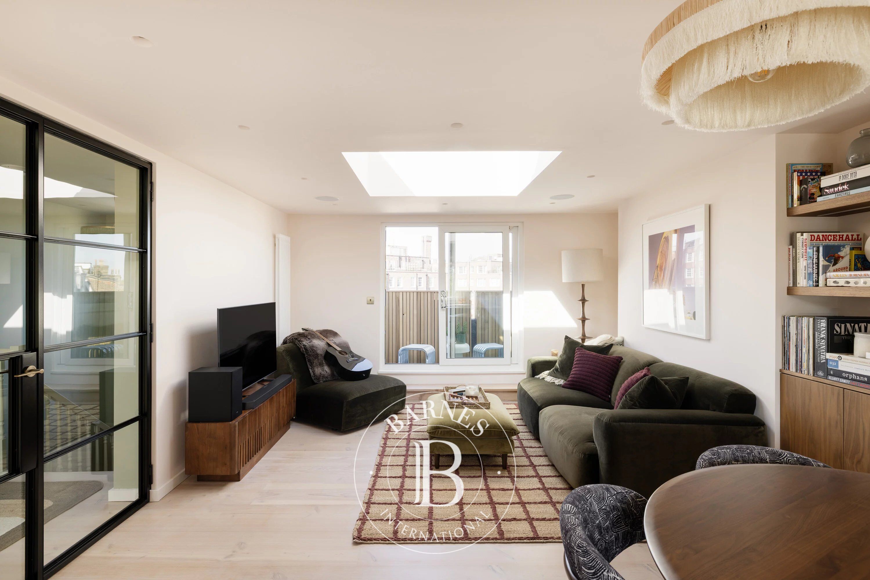 Piso London - picture 1