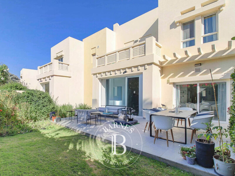 For Rent Villa | The Lakes - picture 1
