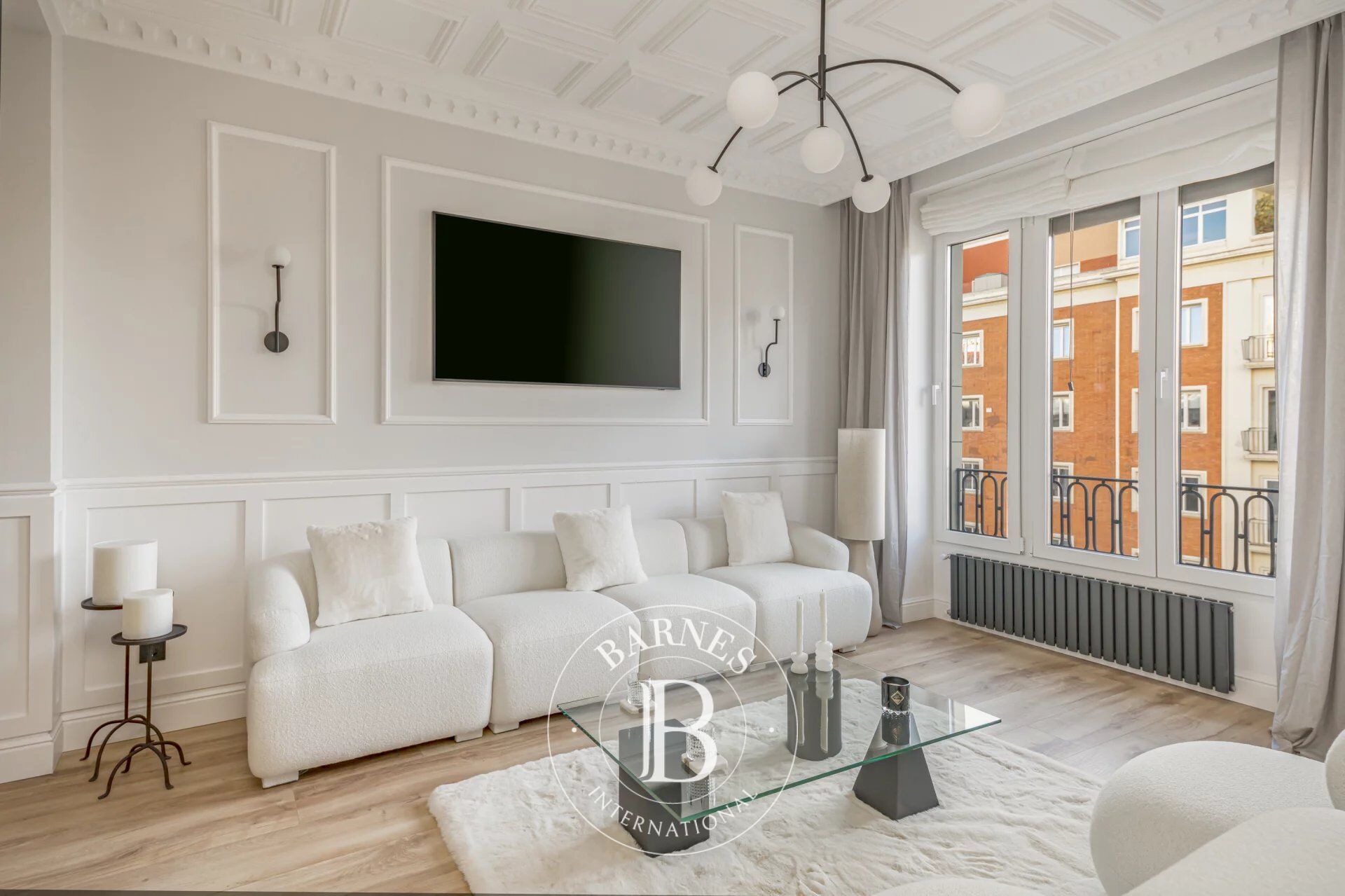 Renoviert · Möbliert · 3 Schlafzimmer · Modernes Design · Goya - picture 1
