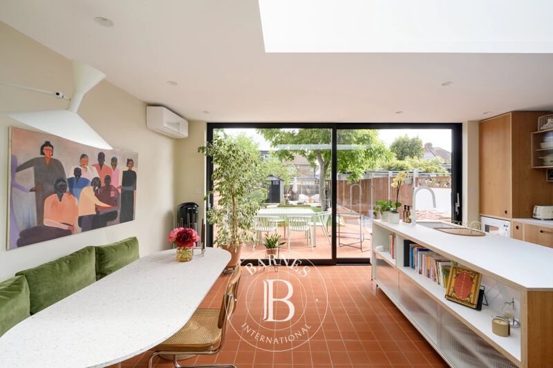 For Rent House | London - picture 2