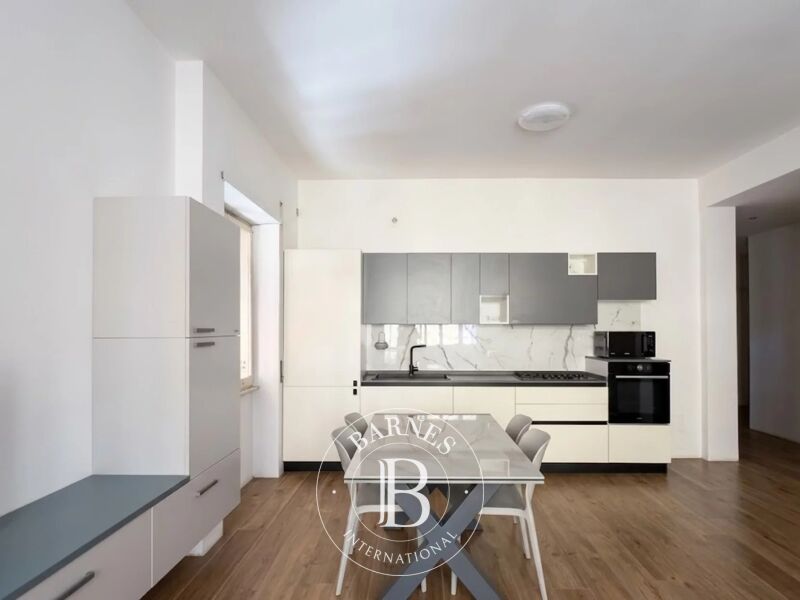ÉLÉGANT APPARTEMENT RÉNOVÉ, VIA ALBRICCI
