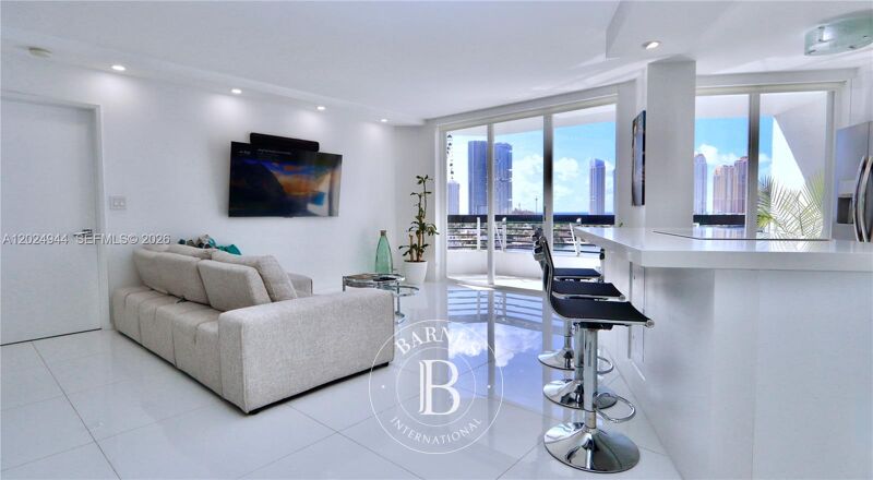 For Rent Apartment | Miami - picture 2
