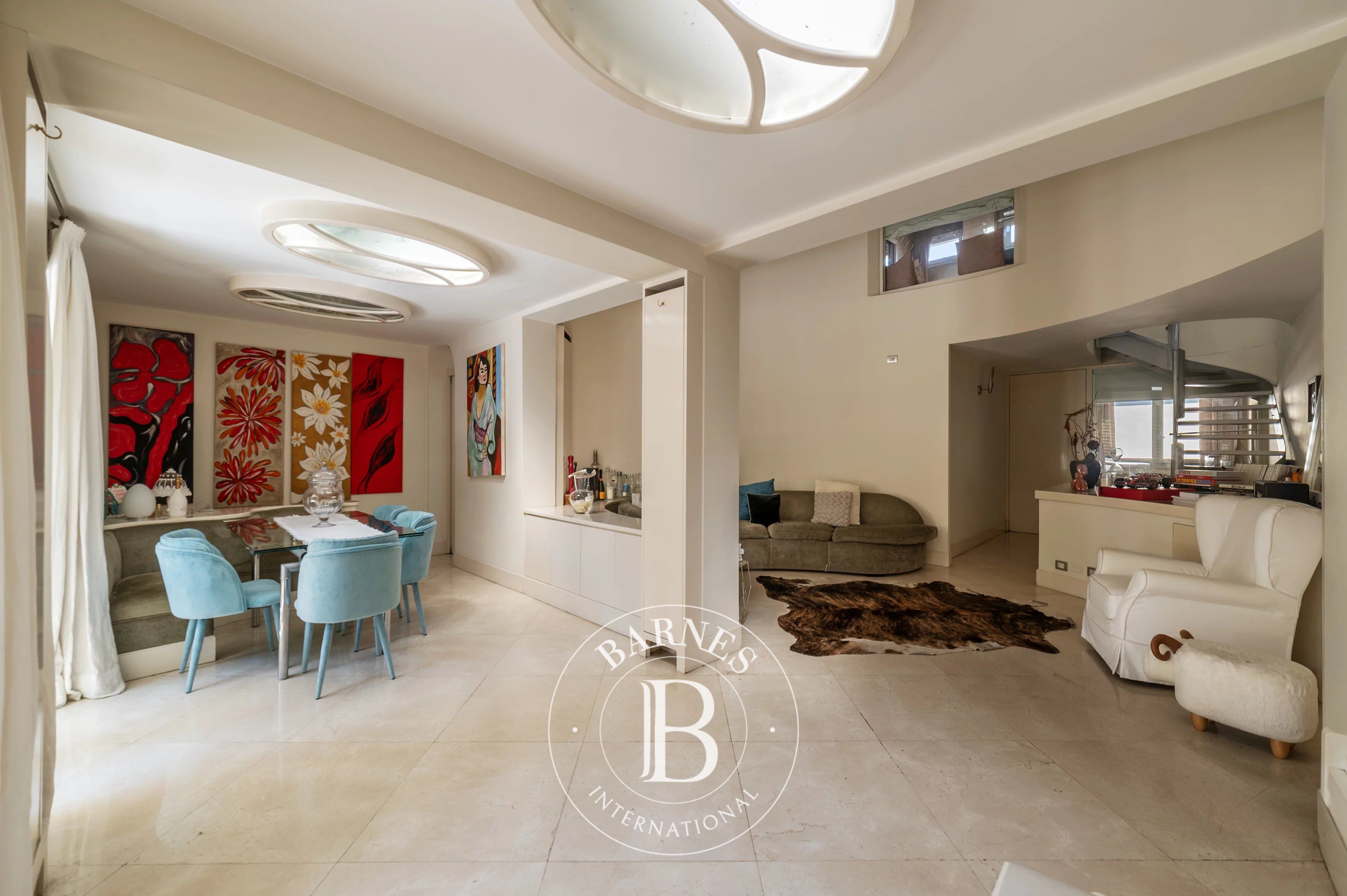 Loft-style flat with private Jacuzzi in the heart of Camilluccia - picture 3