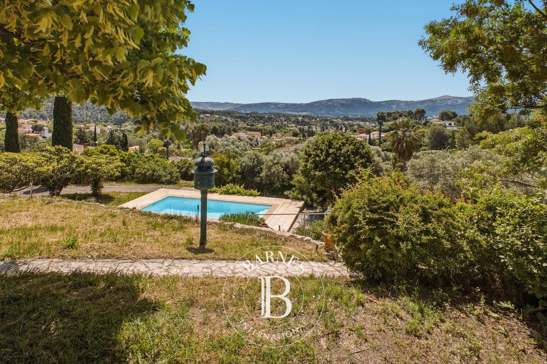 SALE – LA TREILLE – 13011 – HOUSE – PANORAMIC VIEW – SWIMMING POOL – LARGE PLOT OF LAND - picture 1