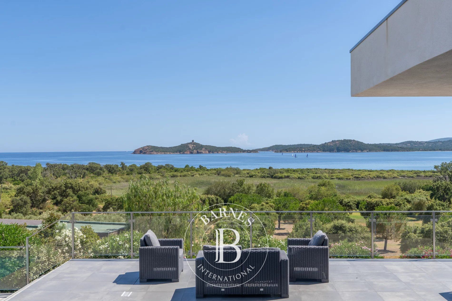 Pinarello, Panoramic sea-view villa, 4 bedrooms, infinity pool, walking distance to the beach. - picture 2