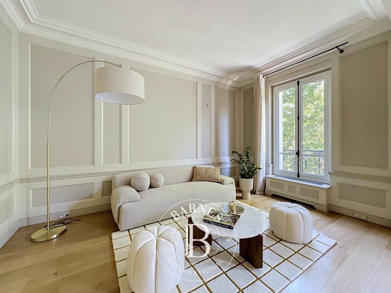 À louer Appartement | Paris 7ème - picture 2