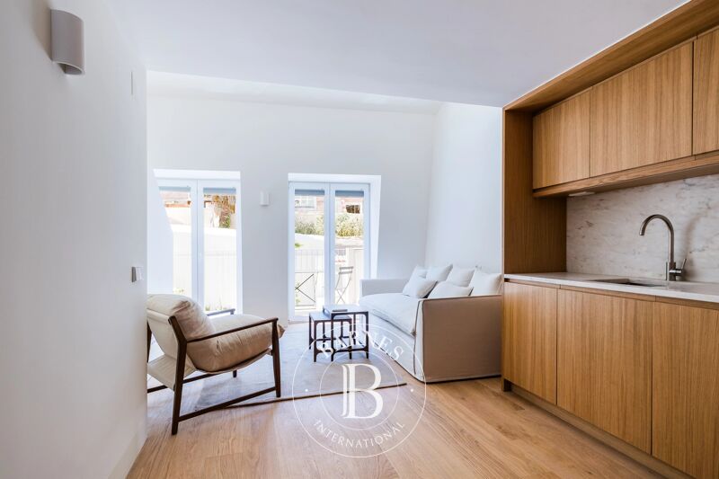 For Rent Apartment | Santo António - picture 2