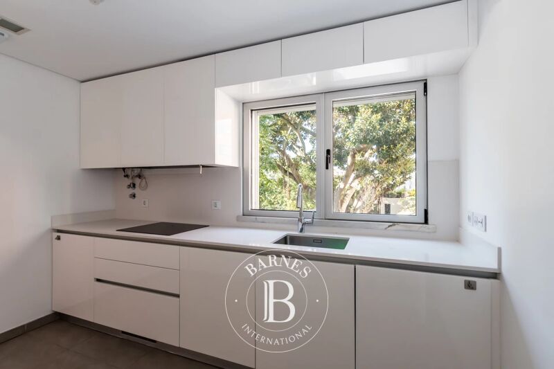 For Rent Apartment | Santo António - picture 3
