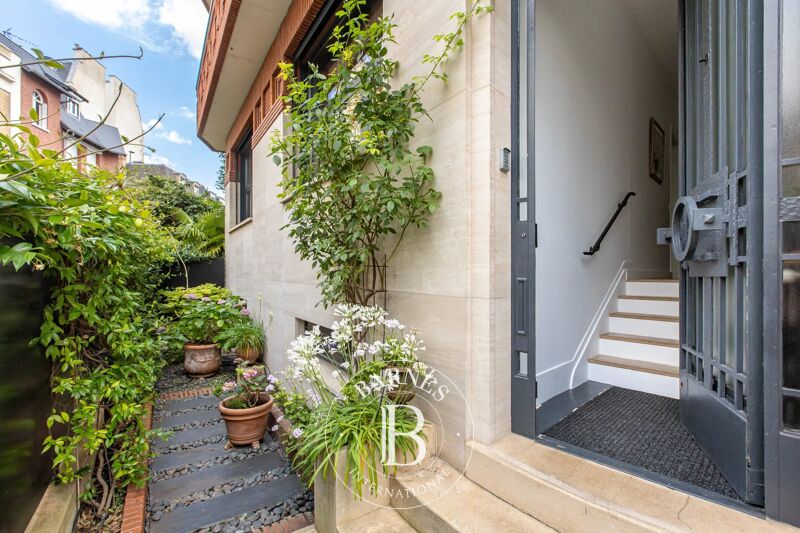 For Sale Apartment | Neuilly-sur-Seine - picture 1