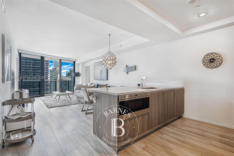 For Sale Apartment | Miami - picture 2