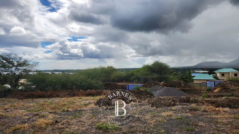 For Sale Plot of land | Tamarin - picture 3