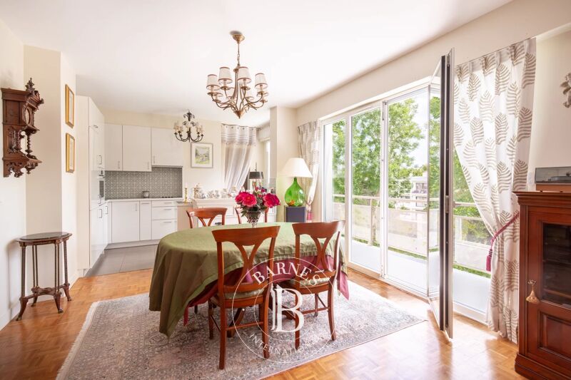 For Sale Apartment | Saint-Germain-en-Laye - picture 2