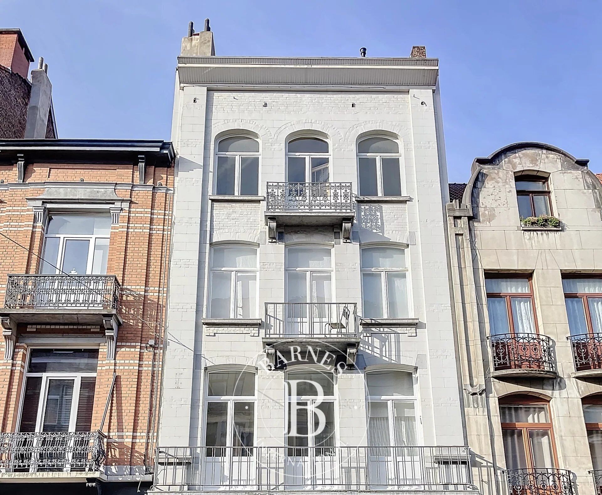 Gebäude Uccle - picture 1