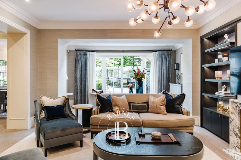 For Rent Apartment | London - picture 2