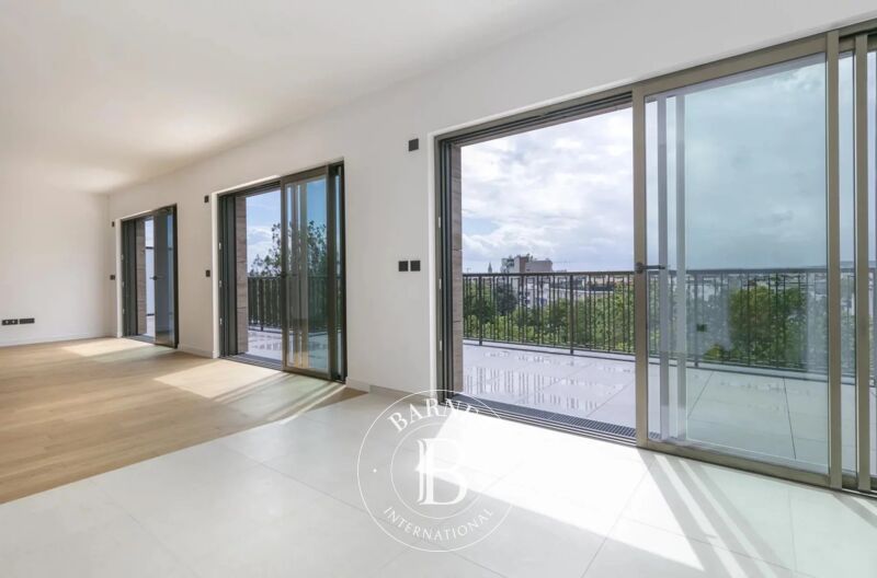 For Sale Apartment | Neuilly-sur-Seine - picture 2
