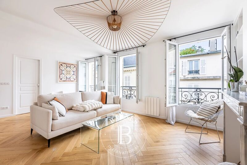 For Sale Apartment | Paris 17ème - picture 2