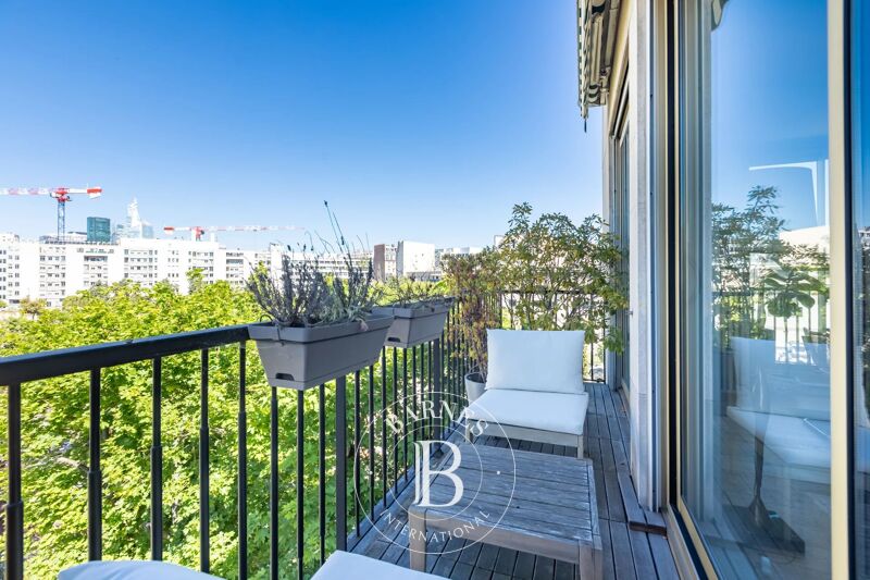 For Sale Apartment | Neuilly-sur-Seine - picture 2