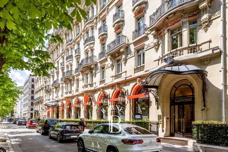 PARIS 8 - Golden Triangle – MONTAIGNE – 2... - picture 1