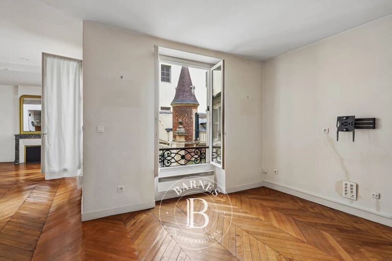 For Sale Apartment | Paris 7ème - picture 3