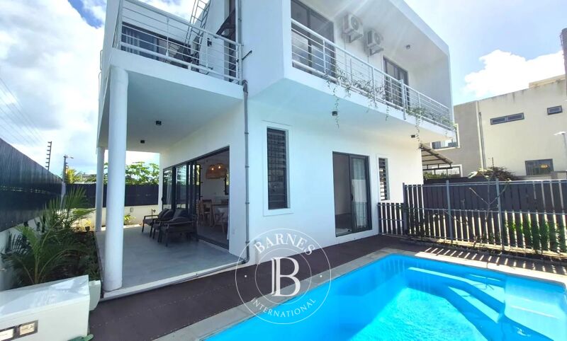 For Rent House | Trou aux Biches - picture 1