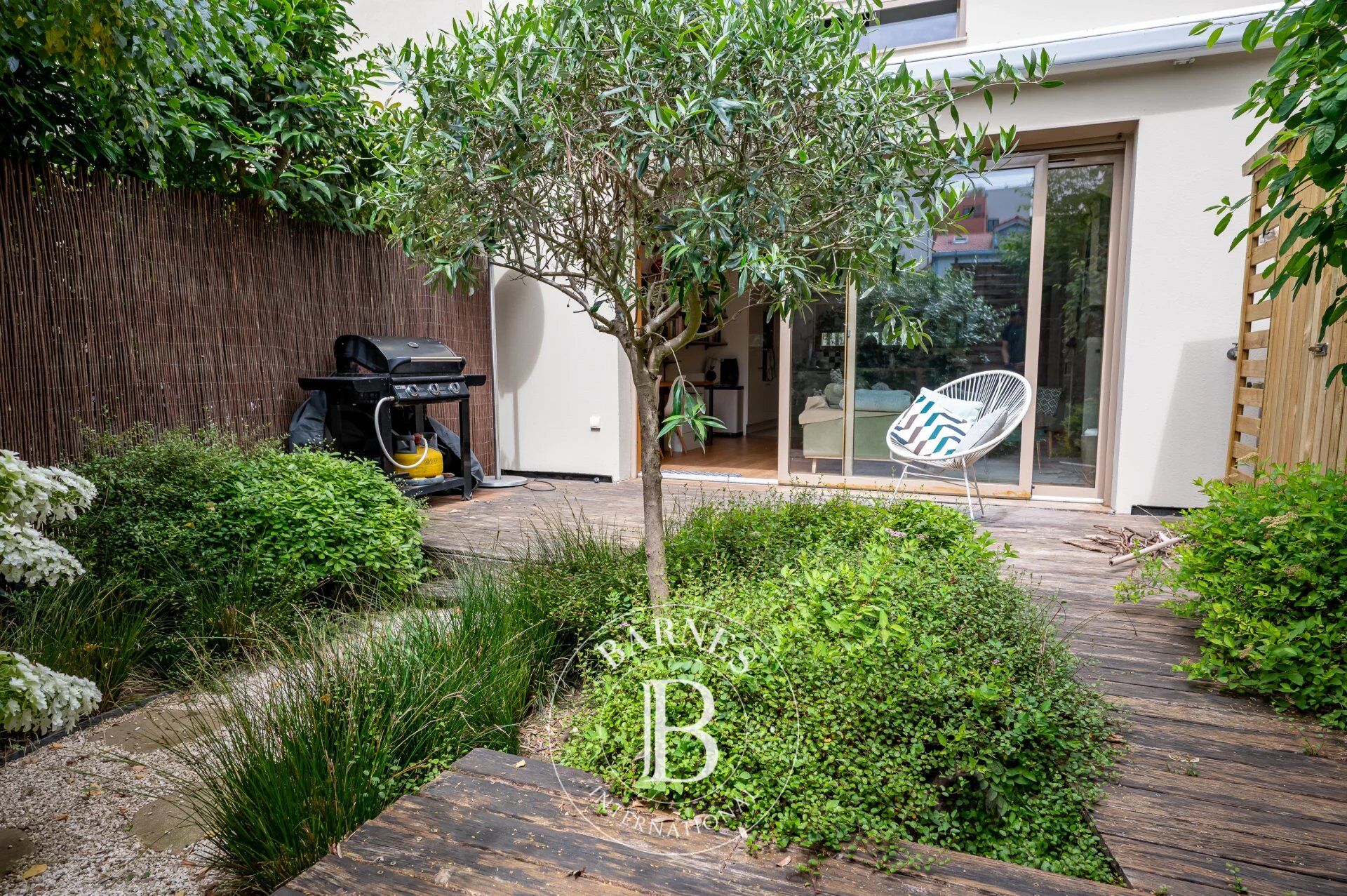 COURBEVOIE MAISON DE VILLE AVEC JARDIN ET TERRASSES - picture 1