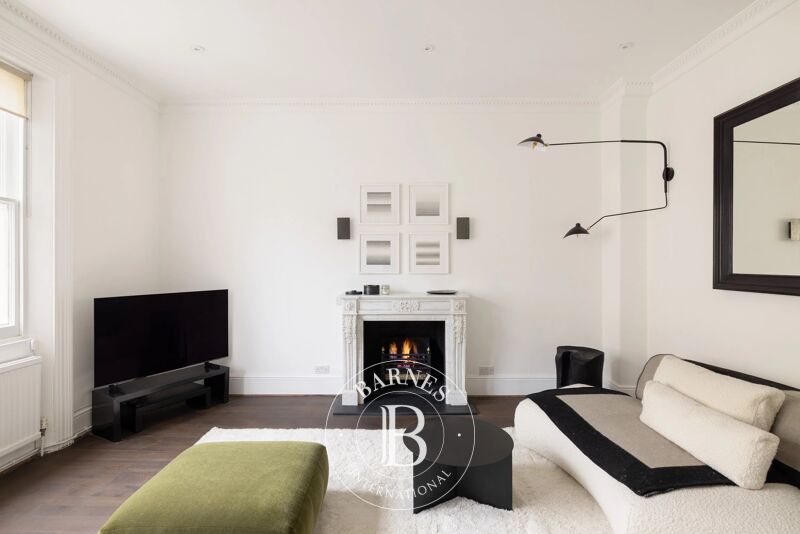 For Rent Apartment | London - picture 1