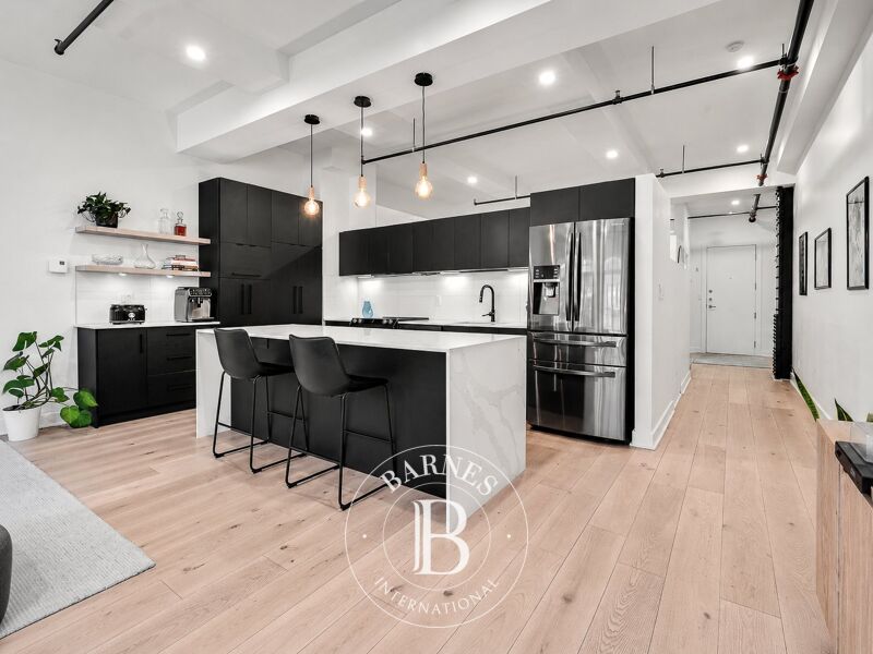 For Sale Apartment | Montréal (Ville-Marie) - picture 2