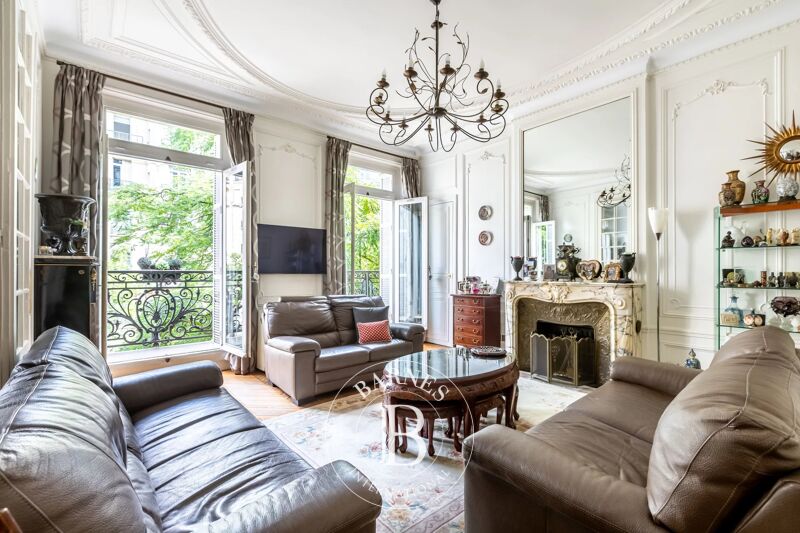 For Sale Apartment | Paris 17ème - picture 2
