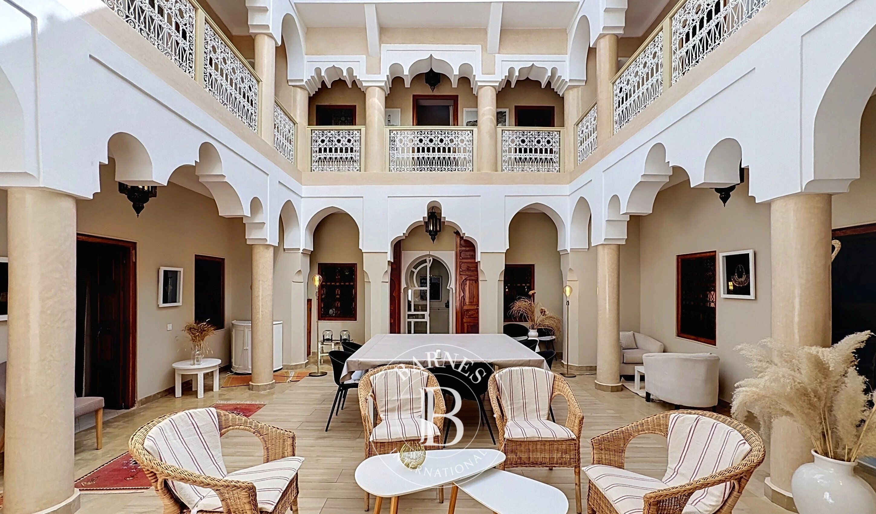 FOR SALE – PRESTIGE RIAD IN THE HEART OF THE MOUSSAAINE NEIGHBORHOOD, MARRAKECH - picture 1