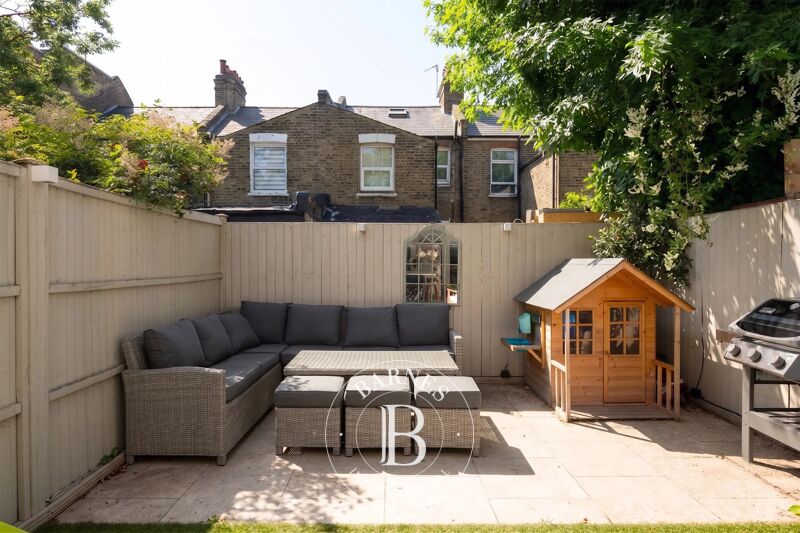 For Rent House | London - picture 3