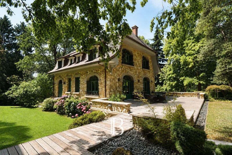 For Sale House | Senlisse - picture 1