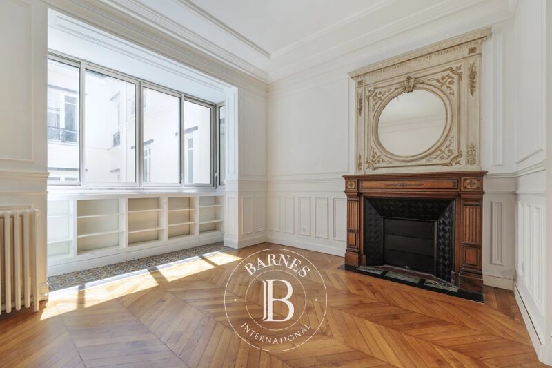 For Sale Apartment | Paris 8ème - picture 3