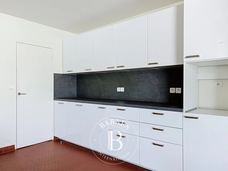 For Rent Apartment | La Celle-Saint-Cloud - picture 2