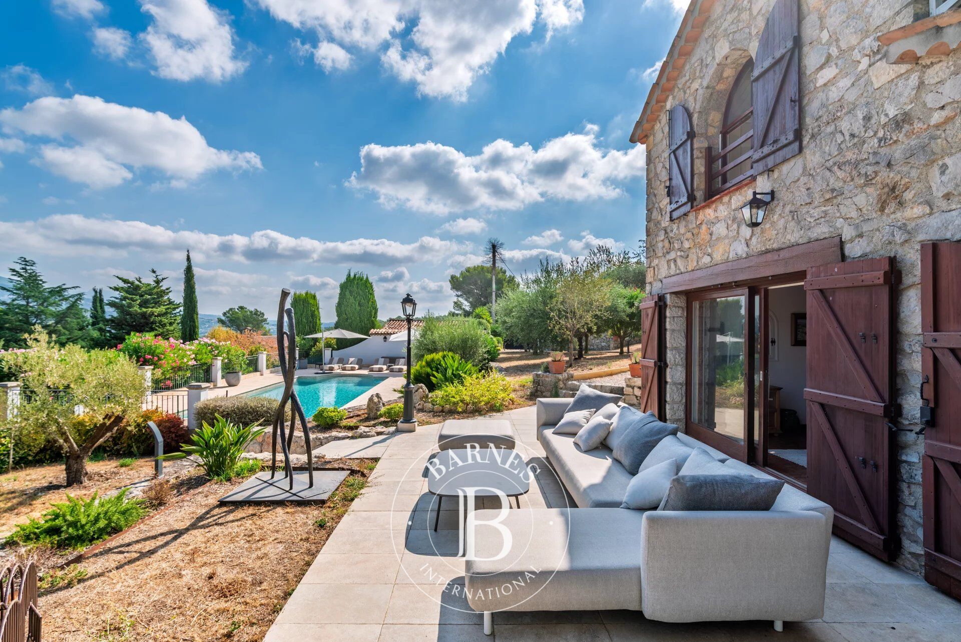 Peymeinade - Villa provençale - 4 chambres dont Mazet indépendant - picture 2