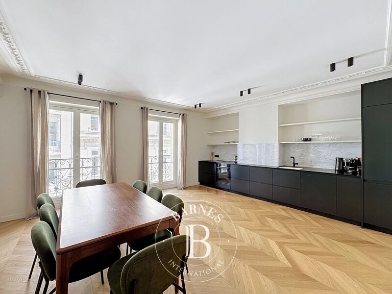 À louer Appartement | Paris 8ème - picture 2