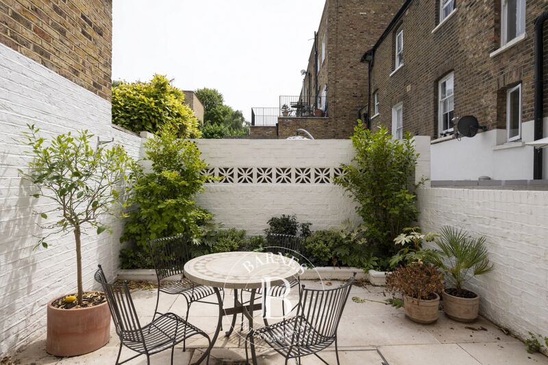 For Rent House | London - picture 3