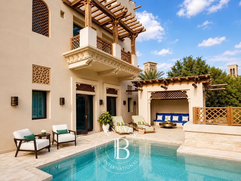 À louer Villa | Umm Suqeim - picture 1