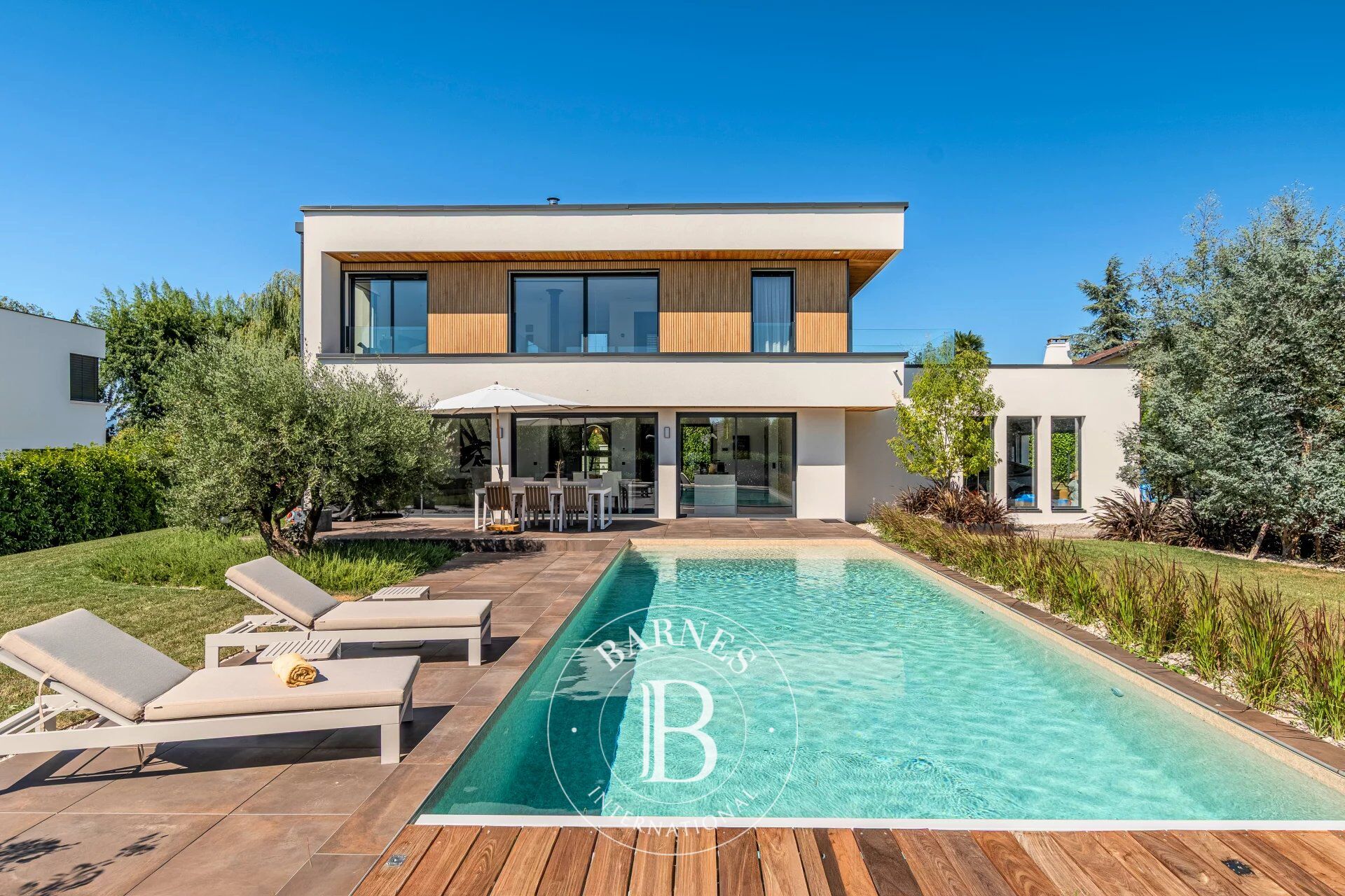 Messery - Maison contemporaine de 193 m² - Piscine - 3 chambres - picture 2
